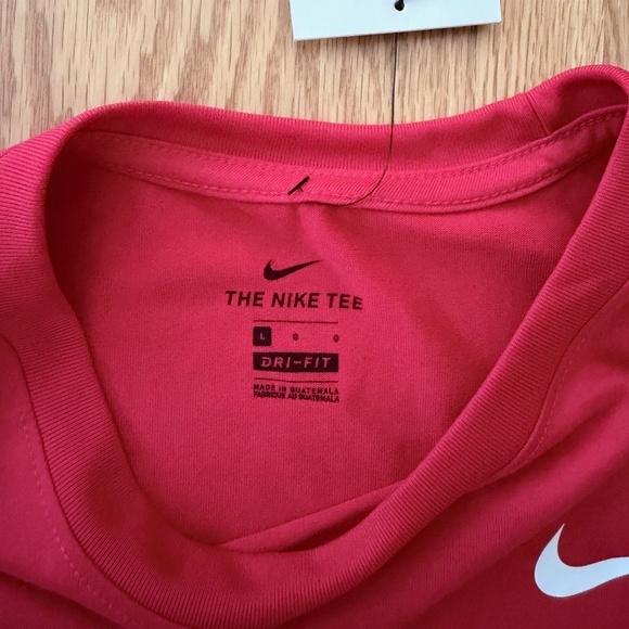 Nike NWT The Nike Tee Dri-Fit Short-Sleeve (L) - Picture 3 of 8